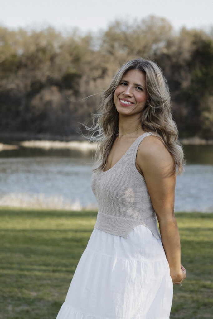 Laura-portrait-lake-1